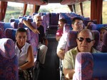 en el bus 2.JPG